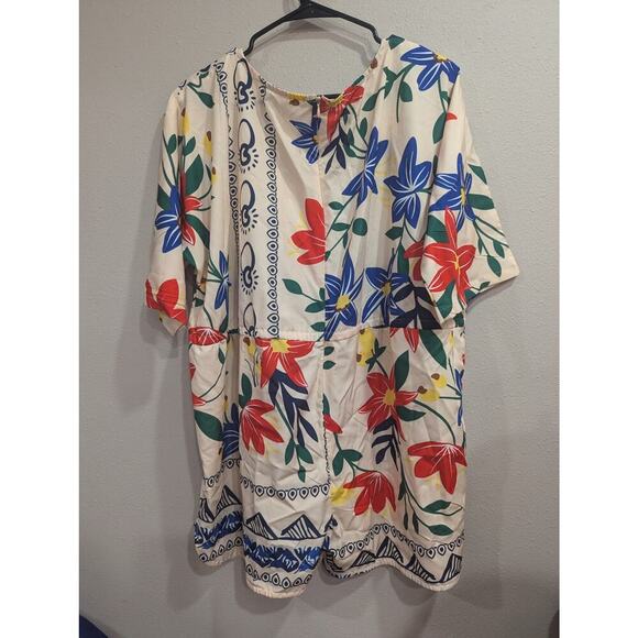 Flirty cream romper with bright floral print plus size XXL - Picture 7 of 13